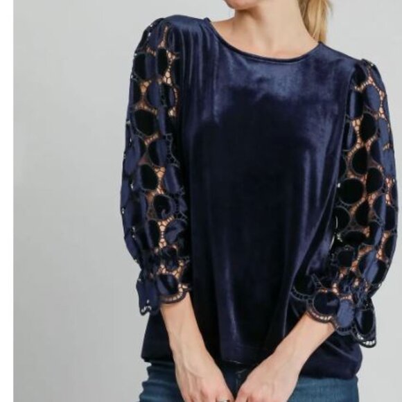 Umgee navy velvet top poka dot sheer sleeves - Picture 1 of 4